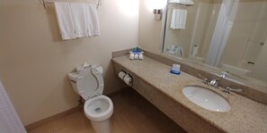 Bathroom - Holiday Inn Express & Suites West Point - Fort Montgomery (Fort Montgomery)
