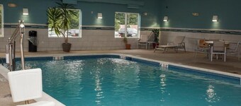 Holiday Inn Express and Suites Logan an IHG Hotel