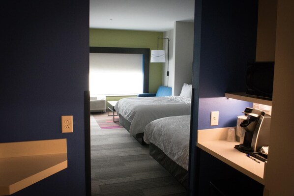 Room - Holiday Inn Express & Suites West Memphis (West Memphis)
