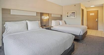 Holiday Inn Express & Suites Torrington