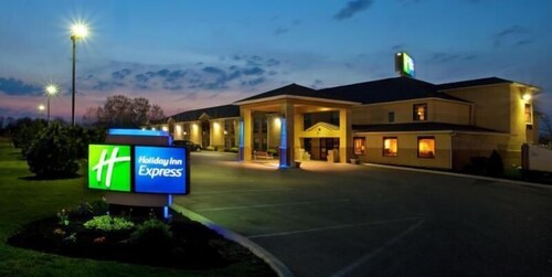 Holiday Inn Express London-i-70 an IHG Hotel