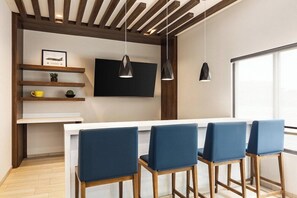 Interior - Holiday Inn Express and Suites Tuscaloosa University an IHG Hotel (Tuscaloosa)