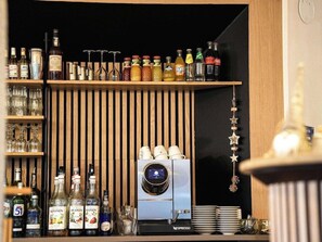 Bar (en el alojamiento)