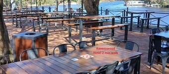 Modern Pet friendly 3x2 house, on the doorstep of the sparkling Murray River.