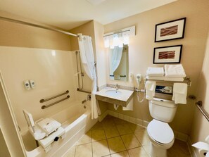 Bathroom - Comfort Inn and Suites Black River Falls I-94 (Black River Falls)