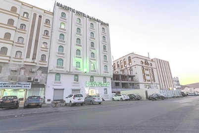 Oyo 117 Majestic Hotel