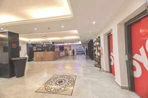 Lobby - Oyo 117 Majestic Hotel (Muscat)