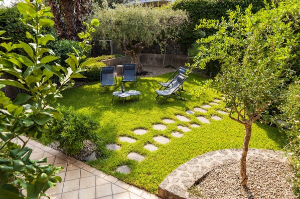 Property grounds - Villa Albachiara (Catania)
