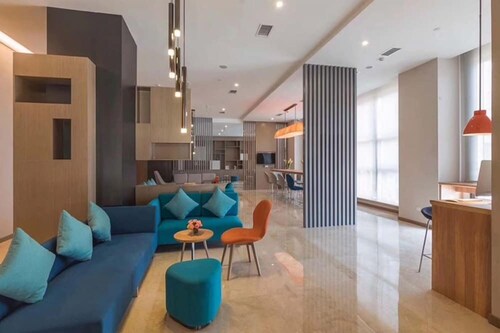 Holiday Inn Express Xichang City Center