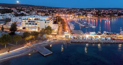 Riva Luxury Hotel