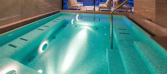 Riva Luxury Hotel