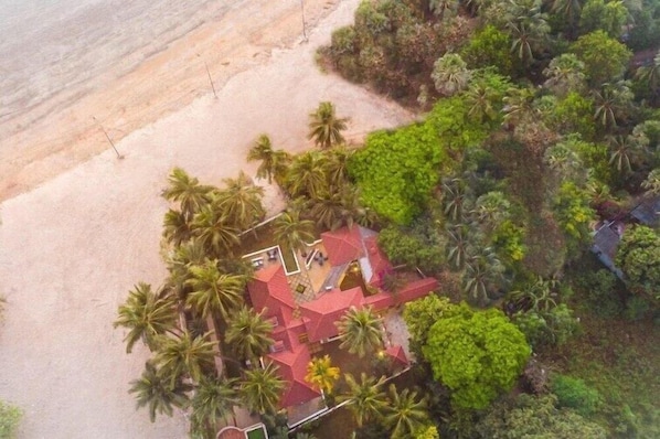 Exterior - amã Stays & Trails, Beach Madh Island Mumbai (Mumbai)