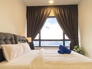 Superior Apartment, 4 Bedrooms, Balcony, City View | Desk, iron/ironing board, free WiFi, bed sheets