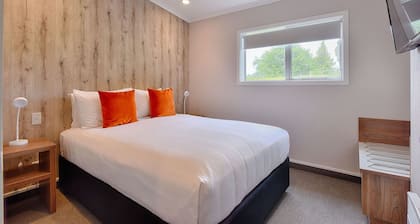 Heartland Hotel Croydon