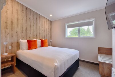 Heartland Hotel Croydon