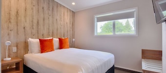 Heartland Hotel Croydon
