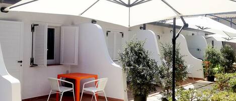 Tempat makan outdoor