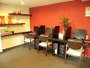 Business centre - Mil 810 Ushuaia Hotel (Ushuaia)