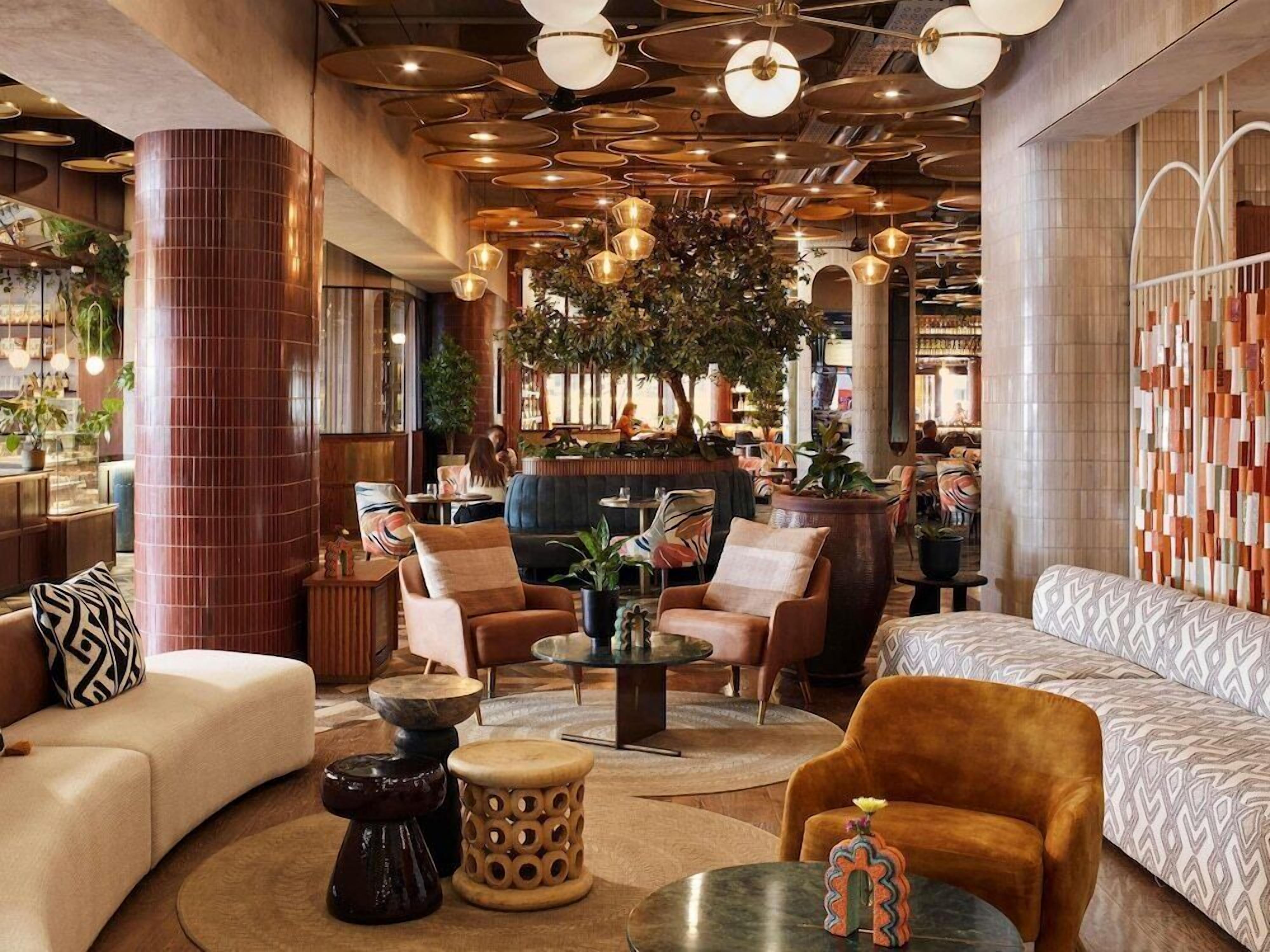 المنشأة من الداخل