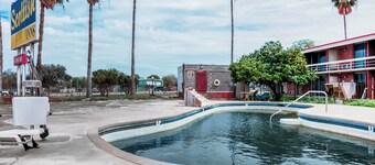 OYO Hotel Alice TX Hwy 281 West