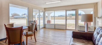 OYO Hotel Waco University Area/ I-35