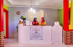 Lobby - OYO 3418 Penginapan May Lindon Syariah (Cipanas)