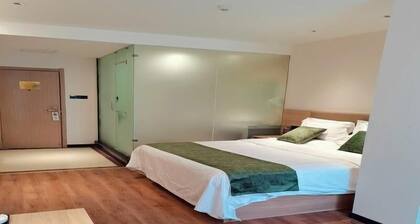 Greentree Inn Shanxi Luliang Fengshan Road Central Park Express Hotel