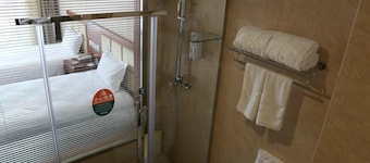 Greentree Inn Shanxi Luliang Fengshan Road Central Park Express Hotel