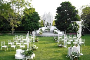 Outdoor banquet area - Crowne Plaza Foshan Nanhai (Foshan)