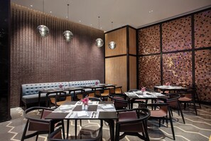 Dining - Crowne Plaza Foshan Nanhai (Foshan)