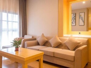 Unclassified image, 5 of 42, button