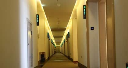 Greentree Inn Zaozhuang High-speed Train Station Express Hotel