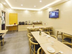 Dining - Greentree Inn Shanghai Railway Station Macao Road Express Hotel (Shanghai)