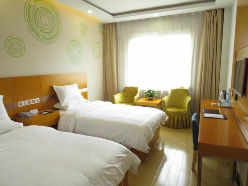 Greentree Inn Xining Railway Station High-speed Railway Station Business Hotel