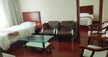 Greentree Inn Heze Bus Station Rt-mart Express Hotel