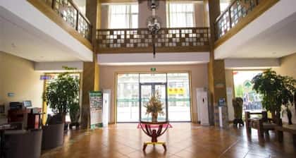 Greentree Inn Shandong Weifang Linqu Zhanqian Road Luchuan Business Hotel