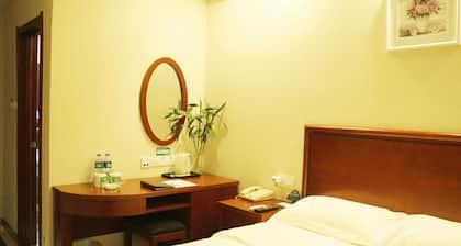 Greentree Inn Baiyin East Bus Station Lanbao Road Express Hotel