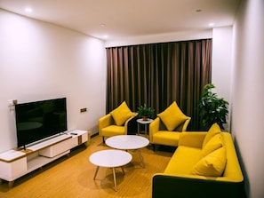 Living area - Greentree Inn Jining Wenshang Square Road Express Hotel (Jining)