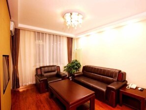 Living area - Greentree Inn Beijing Caoqiao Metro Station Xinfadi Business Hotel (Beijing)