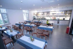 用餐
