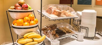 Mainstay Suites Pittsburgh