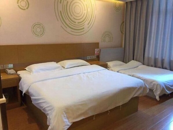 Room - Greentree Inn Qingdao Jiaozhou Jiaoping Road Aviation Industry Park Express Hotel (Qingdao)