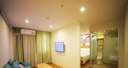 Vatica Qingdao Jiaozhou City Zhengzhou East Road Commercial Center Hotel