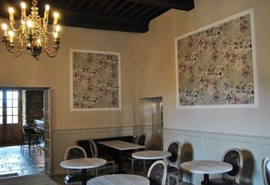 Dining - Le Chateau de Fontanges (Onet-le-Chateau)
