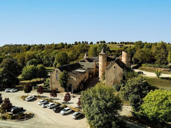 Exterior - Le Chateau de Fontanges (Onet-le-Chateau)