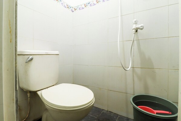 Bathroom - Kost Vip Josh UGM (Pogung Lor)