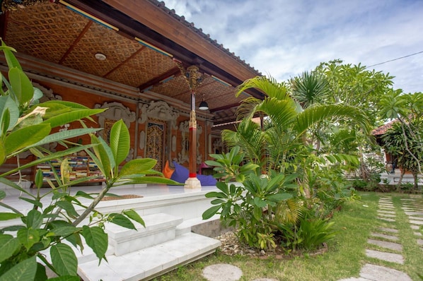 Property grounds - Nushe Hostel Nusa Penida (Penida Island)
