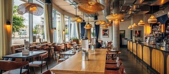 Turing Locke, Eddington