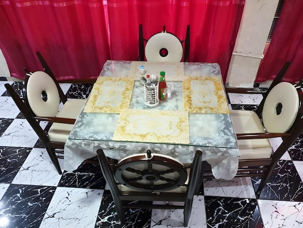 用餐