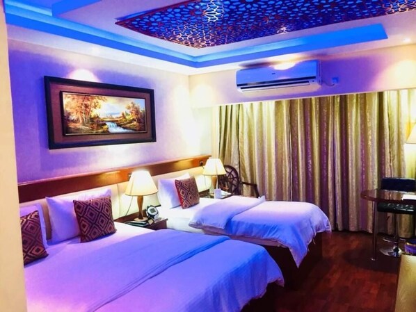 Room - OYO 338 Transworld Hotel (Dubai)